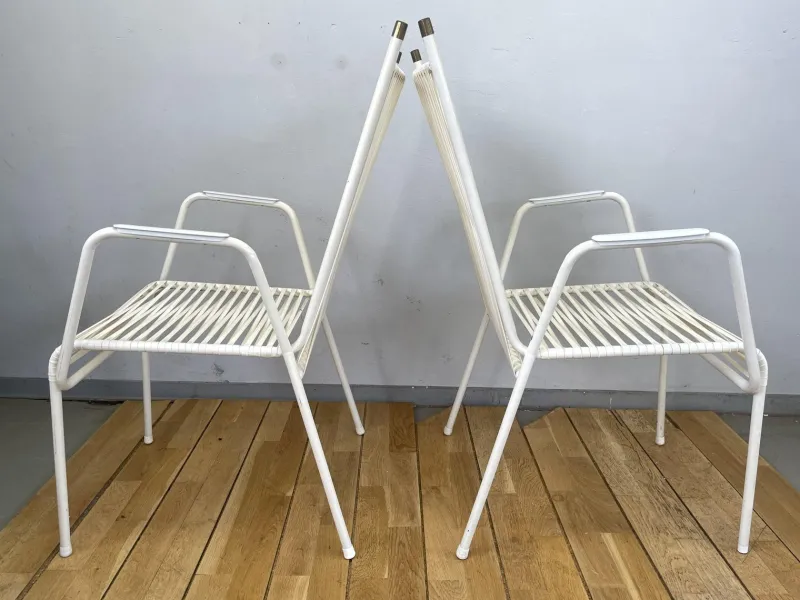 Pamono Vintage Spaghetti Garden Chairs in White in the style of Mauser, 1960s, Set of 2> Garden Seating