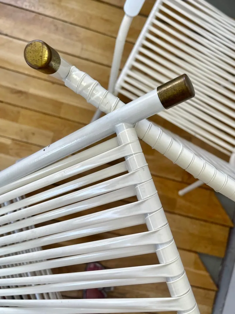Pamono Vintage Spaghetti Garden Chairs in White in the style of Mauser, 1960s, Set of 2> Garden Seating