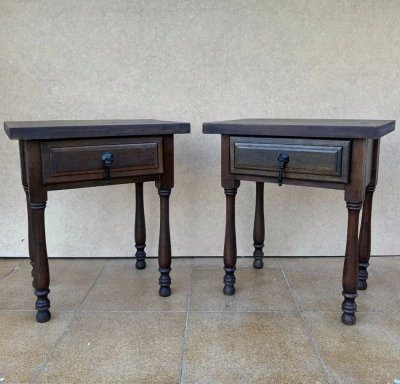 Pamono Vintage Spanish Bedside Tables with Drawer, 1940, Set of 2> Nightstands