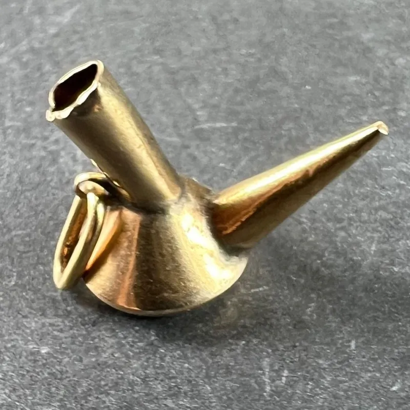 Online Pamono Vintage Spanish Porron 18 Karat Yellow Gold Charm Pendant, 1960s