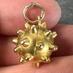Best Pamono Vintage Sputnik Locket 18k Yellow Gold Charm Pendant, 1920s