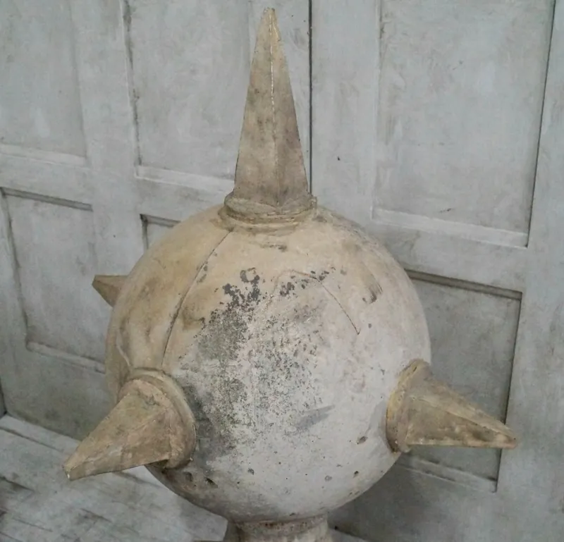 Pamono Vintage Stone Pier Caps, Set of 2> Garden Accessories
