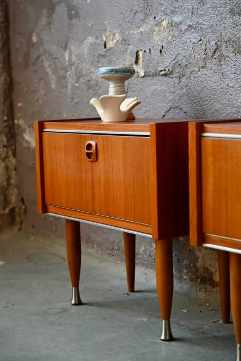 Pamono Vintage Style Scandinavian Bedside Tables or Nightstands, 1970s, Set of 2> Nightstands