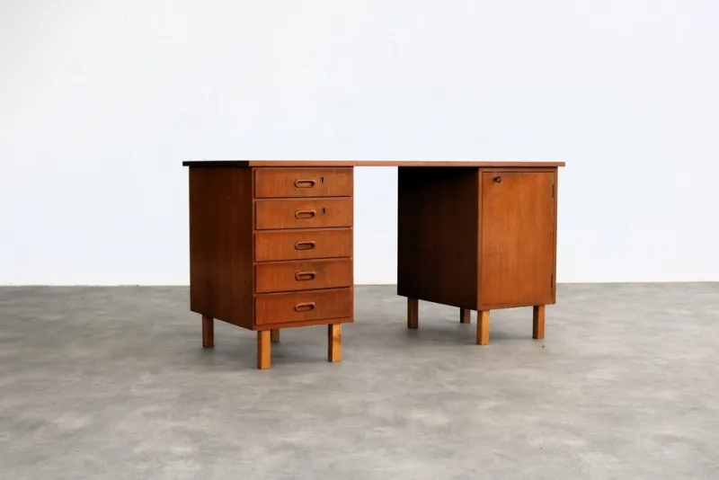Pamono Vintage Swedish Desk in Teak, 1960s