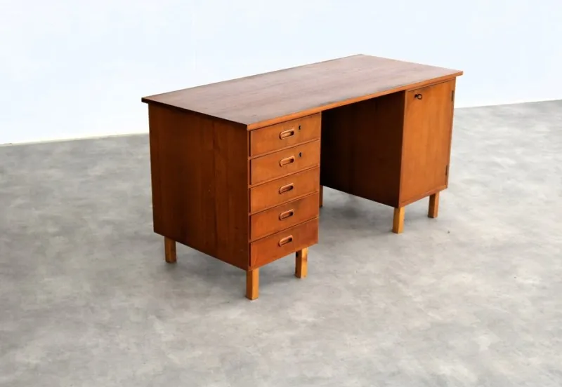 Pamono Vintage Swedish Desk in Teak, 1960s