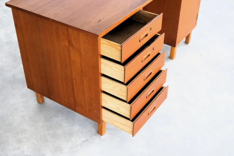 Pamono Vintage Swedish Desk in Teak, 1960s