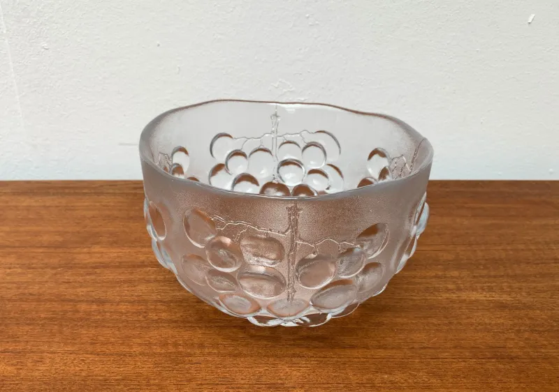 Pamono Vintage Swedish Glass Bowl by Ann Wärff for Kosta Boda, 1970s> Bowls