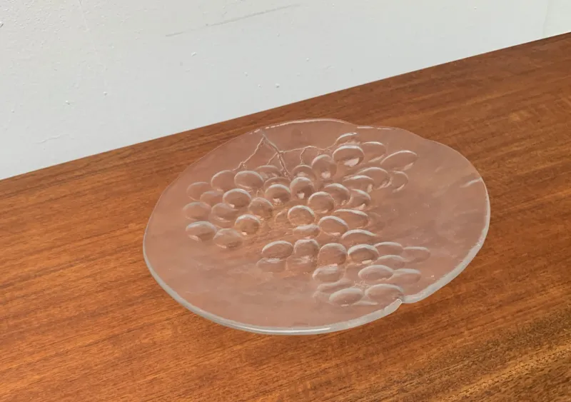 Clearance Pamono Vintage Swedish Glass Plate with Grape Decoration by Ann Wärff for Kosta Boda