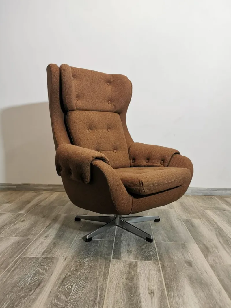 Pamono Vintage Swivel Chair from Up Zavody Rousinov, 1970s> Office Chairs