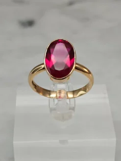 Pamono Vintage Synthetic Spinel Gold Ring, 1946> Rings