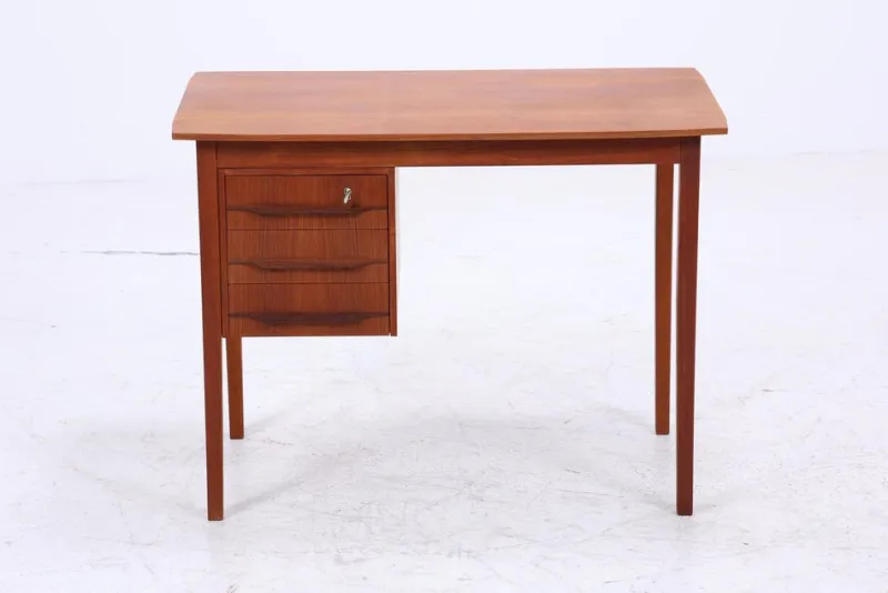 Sale Pamono Vintage Teak Desk, 1960s