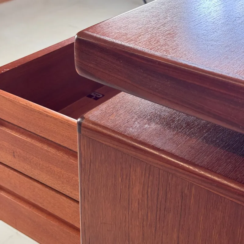 Pamono Vintage Teak Fresco Dresser by Viktor Wilkins for G-Plan, 1960s> Dressers, Commodes & Chests