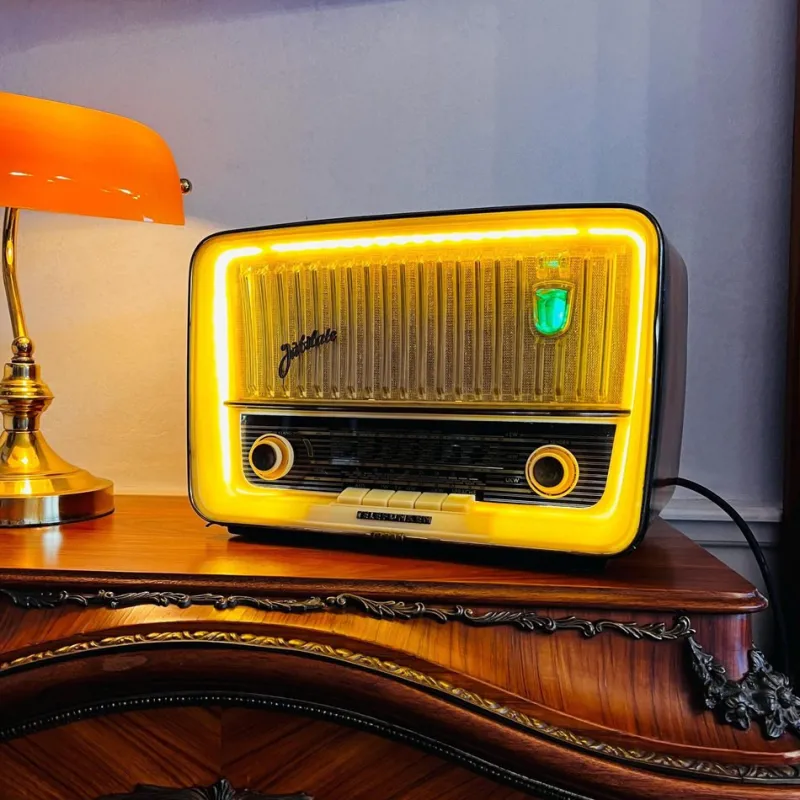 New Pamono Vintage Telefunken Jubilate 8 Radio with Bluetooth