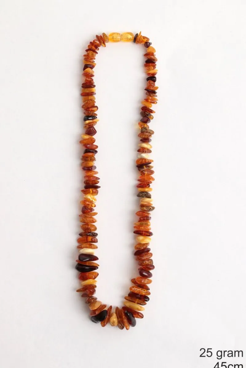 Pamono Vintage Three Amber Necklaces, 1960s, Set of 3> Necklaces