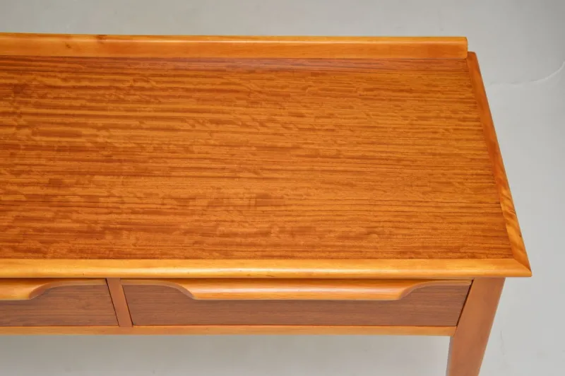 Pamono Vintage Walnut Console Table attributed to Finewood, 1960s> Console Tables
