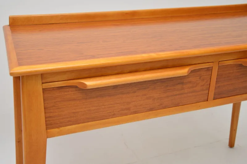 Pamono Vintage Walnut Console Table attributed to Finewood, 1960s> Console Tables