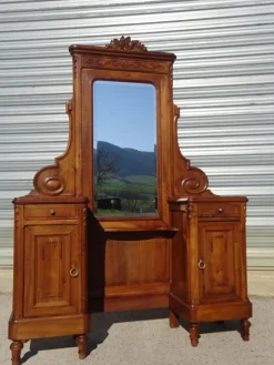 Pamono Vintage Walnut Dressing Table, 1950s> Dressing Tables