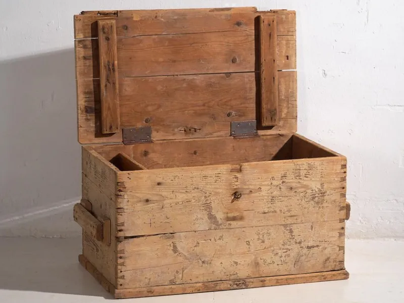 New Pamono Vintage Washed Wood Trunk, 1920