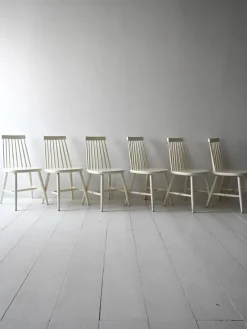 Pamono Vintage White Pinstolar Chairs, 1960s, Set of 6> Garden Seating