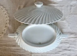 Hot Pamono Vintage White Porcelain Soup Tureen with Twists from Limoges Haviland, 1980s