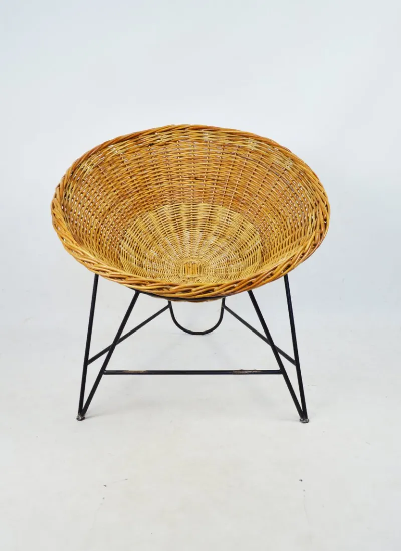 Pamono Vintage Wicker Armchair, 1970s> Garden Seating