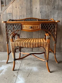 Pamono Vintage Wicker Dressing Table with Matching Stool, Set of 2