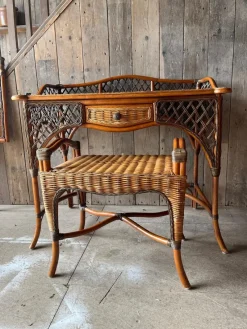Pamono Vintage Wicker Dressing Table with Matching Stool, Set of 2