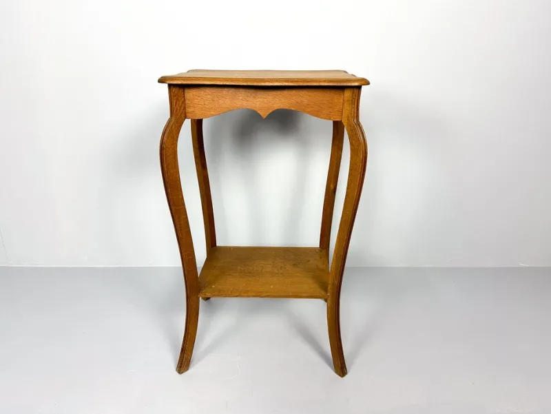 Pamono Vintage Wooden Side Table, 1890s> Coffee & Side Tables
