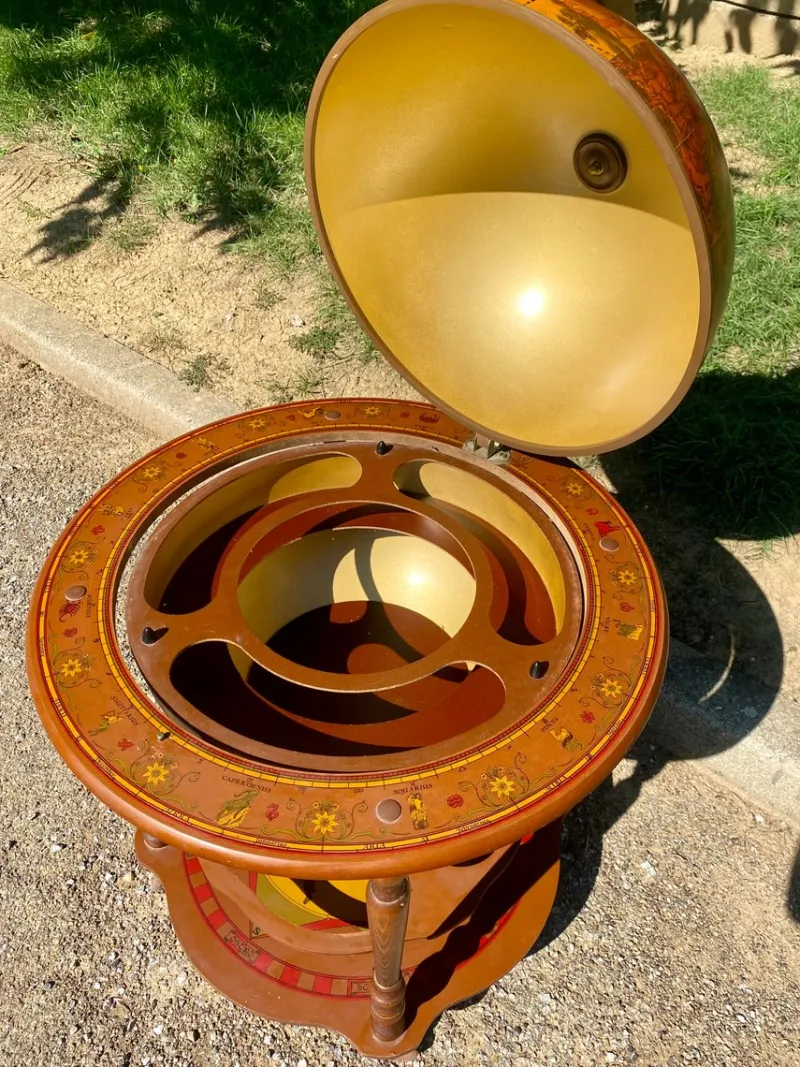 Pamono Vintage World Globe on Wheels Bar, 1960s> Cabinets & Wardrobes