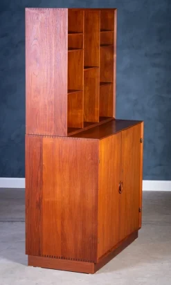 Pamono Wall Unit in Teak by Peter Hvidt & Orla Mølgaard for Søborg Møbelfabrik, 1950s><noscript><img width=