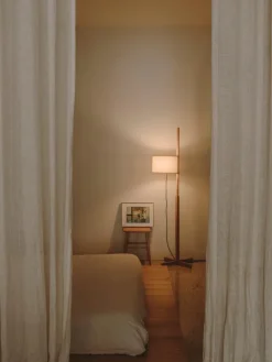 Pamono White and Cherry Wood TMM Floor Lamp by Miguel Milá><noscript><img width=