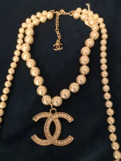 Pamono White and Gold Chanel Necklace Pendant from Chanel> Necklaces