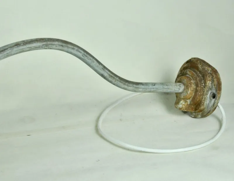 Pamono White Enameled Metal Garden Light, 1940s> Garden Lighting