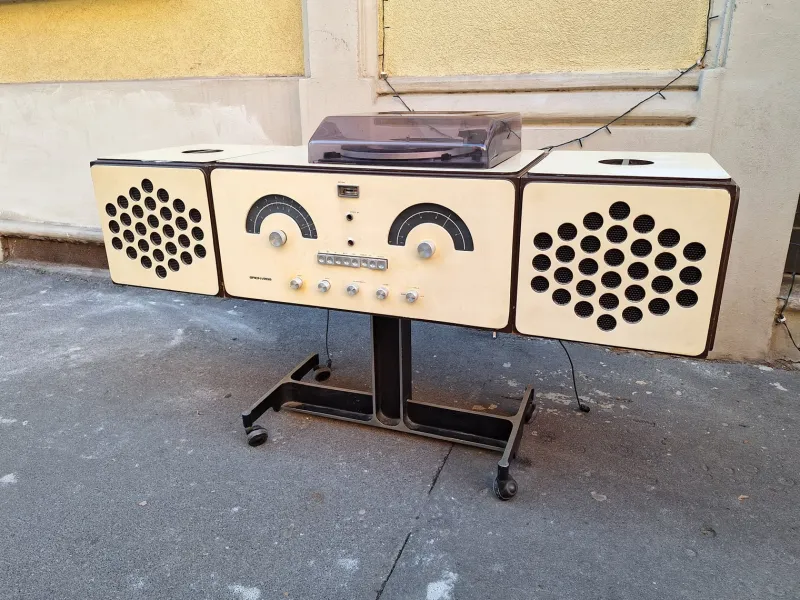 Discount Pamono White RR126 Radio by Achille and Pier Giacomo Castiglioni for Brionvega, 1980s