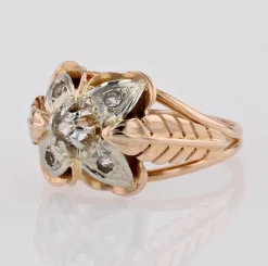 Pamono White Sapphires and 18 Karat Rose Gold Feather Clover Ring, 1960s><noscript><img width=