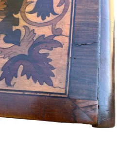 Hot Pamono William and Mary Walnut Inlaid Chest of Drawers, 17th Century