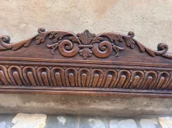 Pamono Wooden Bed with Scorpioni Family Coat of Arms, 17th Century><noscript><img width=
