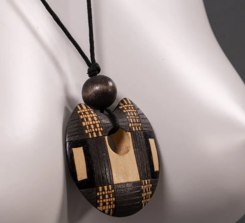 Outlet Pamono Wooden Costume Jewelry Pendant, 1980s