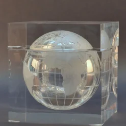 Pamono World Globe Acrylic Cube Ice Bucket by Alessandro Albrizzi, 1960s><noscript><img width=