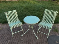 Pamono Wrought Iron Garden Table and Chairs from Arras, 1890s, Set of 3><noscript><img width=