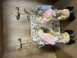 Pamono Yellow and Pink Porcelain and Bronze Parrot Candlesticks by Gand & C, Set of 2><noscript><img width=