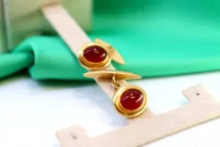 Pamono Yellow Gold Cufflinks with Garnet-Colored Oval Cabochons, Set of 2><noscript><img width=