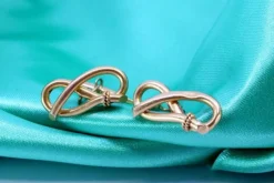 Pamono Yellow Gold Cufflinks with Bow-Shaped Wraps, Set of 2><noscript><img width=