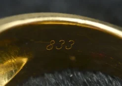 Discount Pamono Yellow Gold Ring with Diamonds and Ruby, 2000s